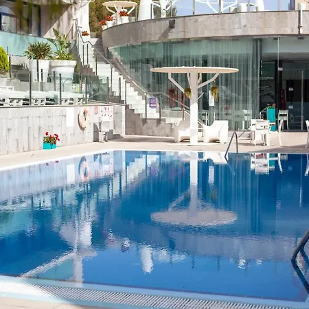 4 Appartement *